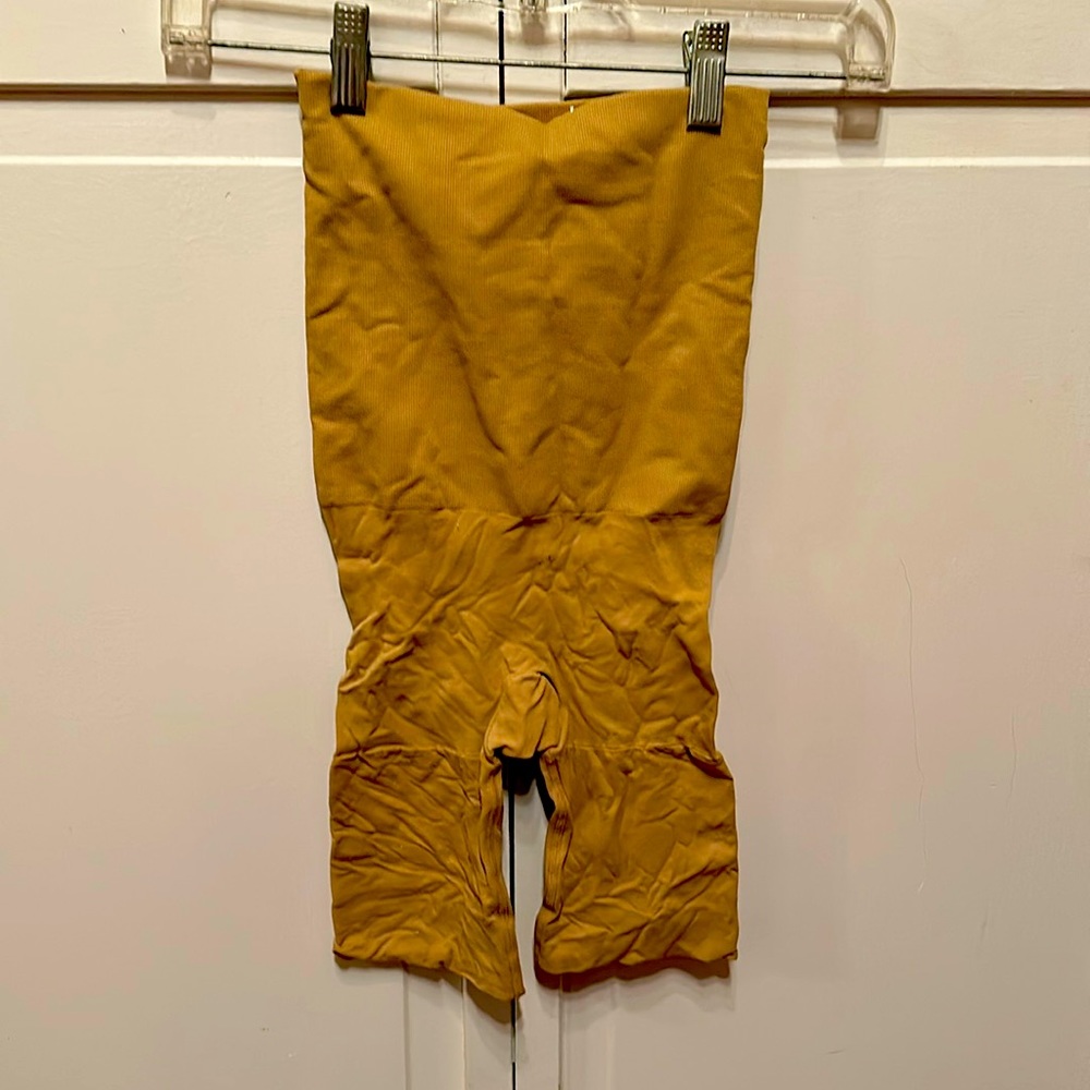 High-Waisted Mid-Thigh Shapewear